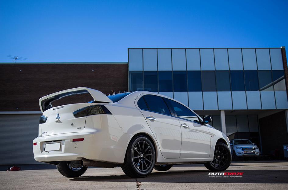 MITSUBISHI LANCER CARBINE SATIN BLACK